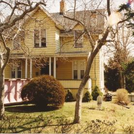 1850's era farmhouse BEFORE  addition/renovation